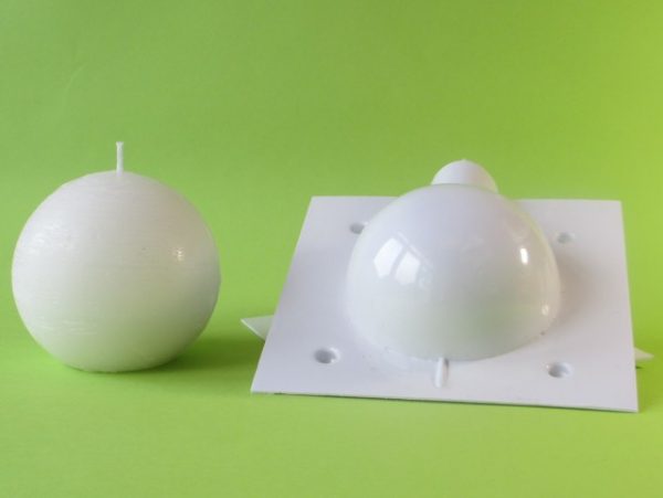 Ball candle moulds by CMD
