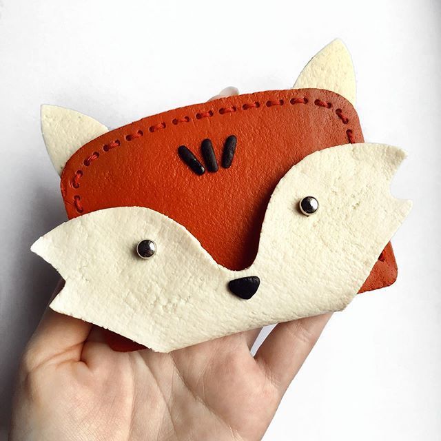 Leather-effect FIMO clay fox purse