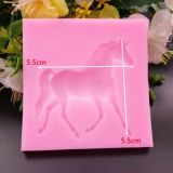 Dimensions of the unicorn silicone mould