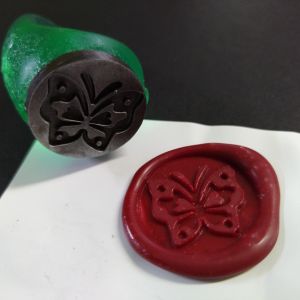 Butterfly Jax Wax resin seal