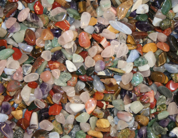 Tumbled stones in 100 gram bags