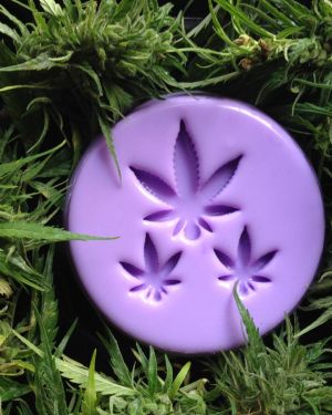 Cannabis Leaf Pendant and Earrings Silicone Mould