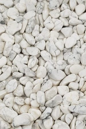 Howlite tumbled stones