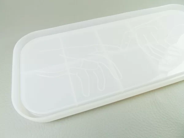 Rectangle Tray with Hands Angle