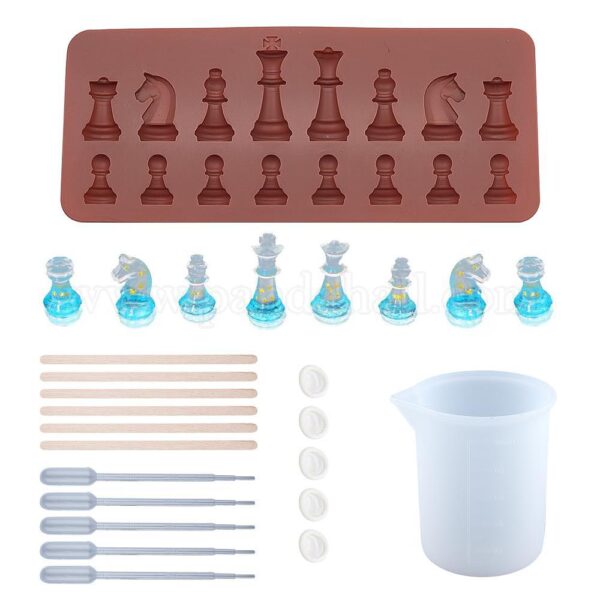 Chess Piece Set silicone mould Contents