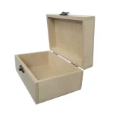 Wooden Cindy Box with Fittings